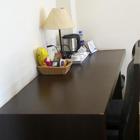 Hotel Yamuna Adur Extérieur photo