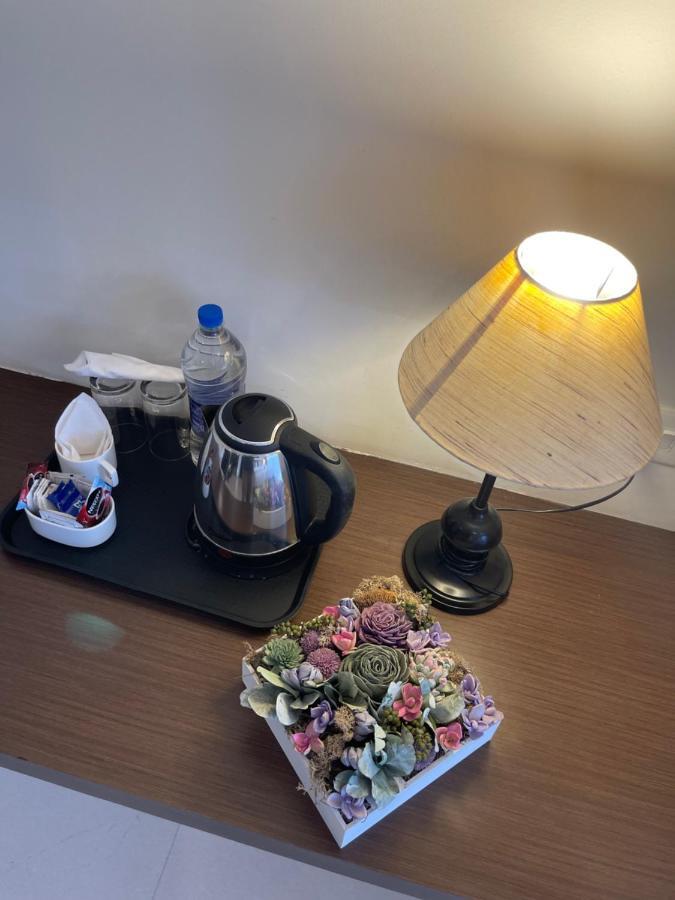 Hotel Yamuna Adur Extérieur photo