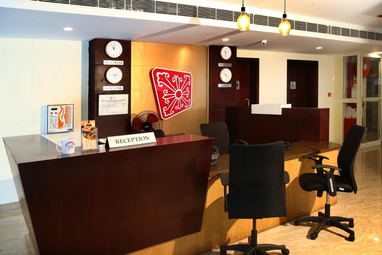Hotel Yamuna Adur Extérieur photo